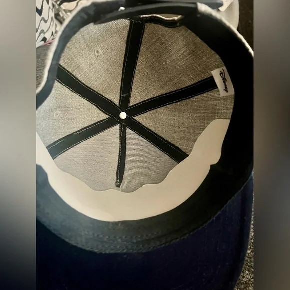 Disney’s Stitch Snapback Cap - Picture 5 of 6